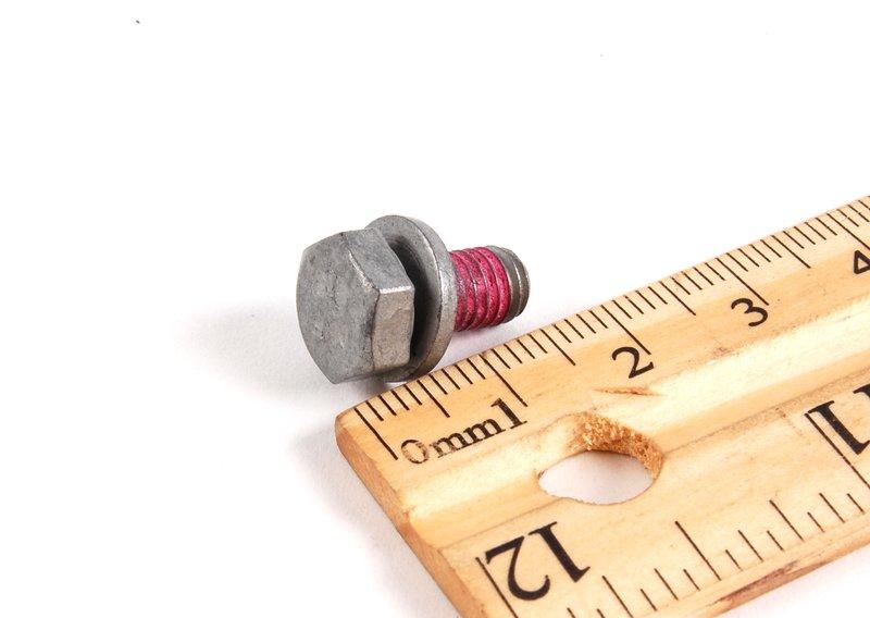 Болт с шестигранной головкой с шайбой