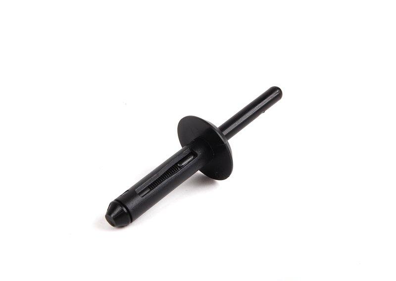 Глухая заклепка