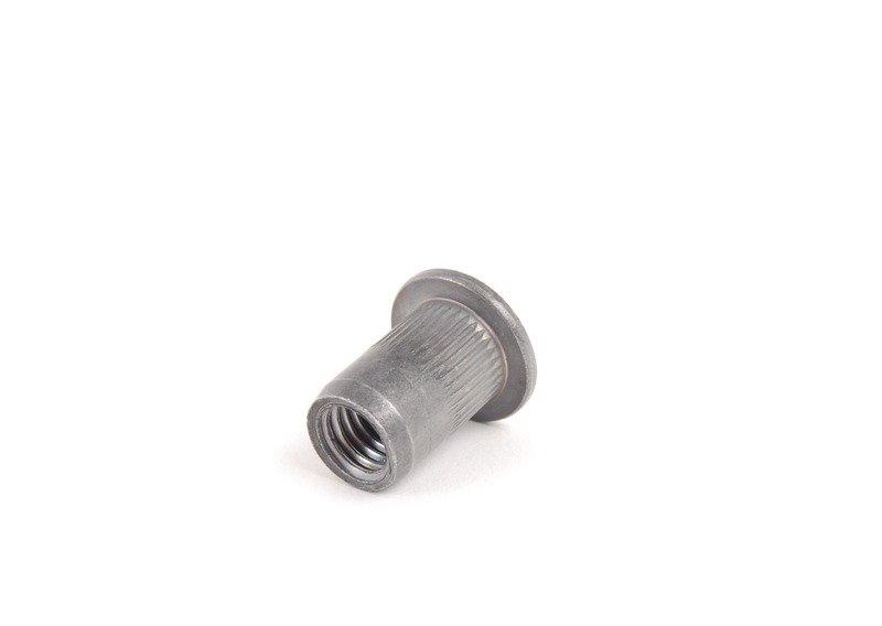 Замыкающая плоская головка заклепки