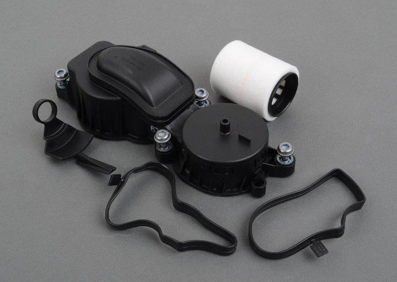 Блок системы вентиляции картера BMW 1.8. 2.0d