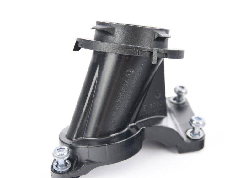 Патрубок маслоналивной