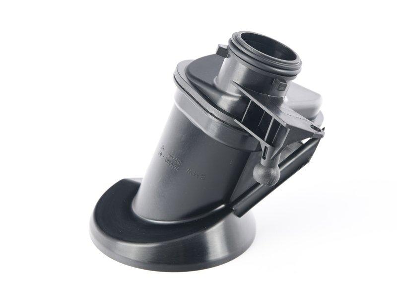 N47S патрубок маслозаливной