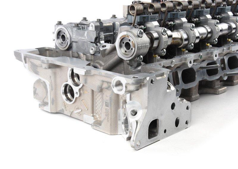 Головка блока цилиндров в сборе