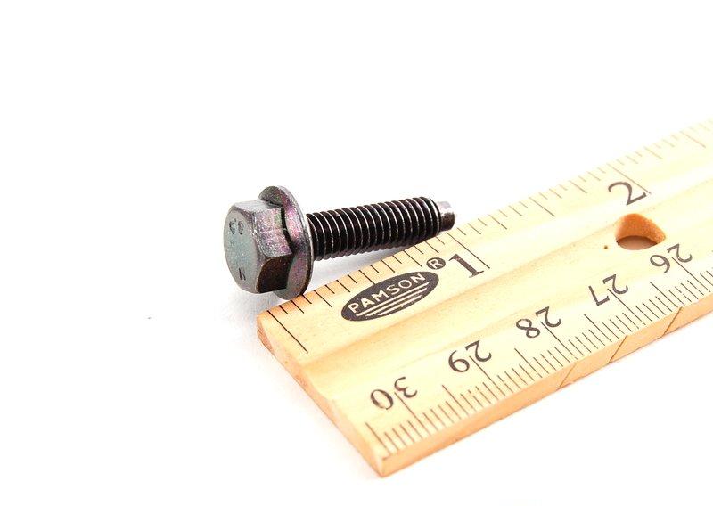 Болт с шестигранной головкой