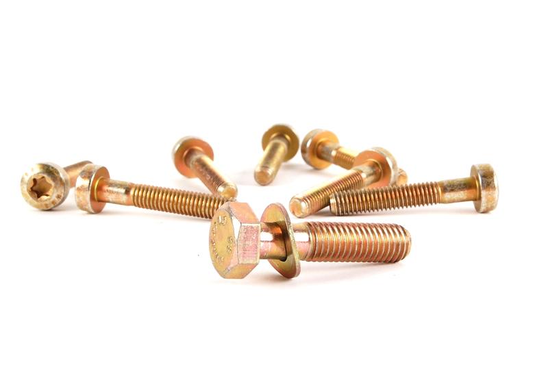 Комплект крышки заднего сальника