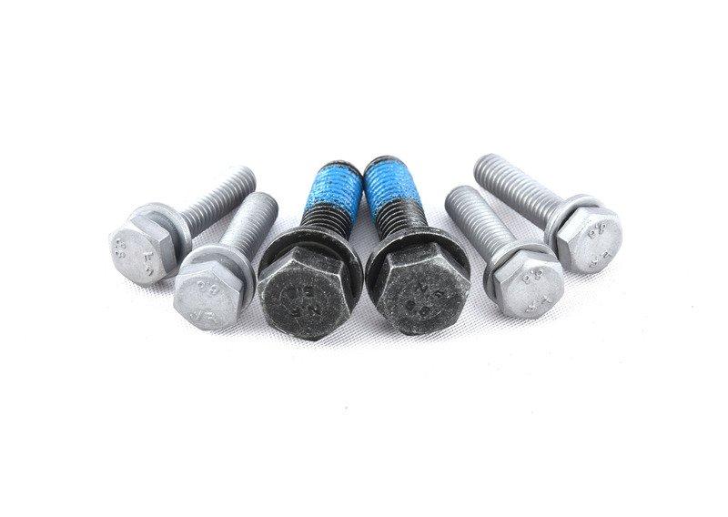 Комплект крышки заднего сальника