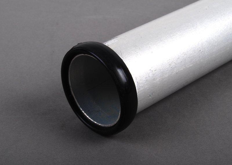 Трубка системы охлаждения подводящая