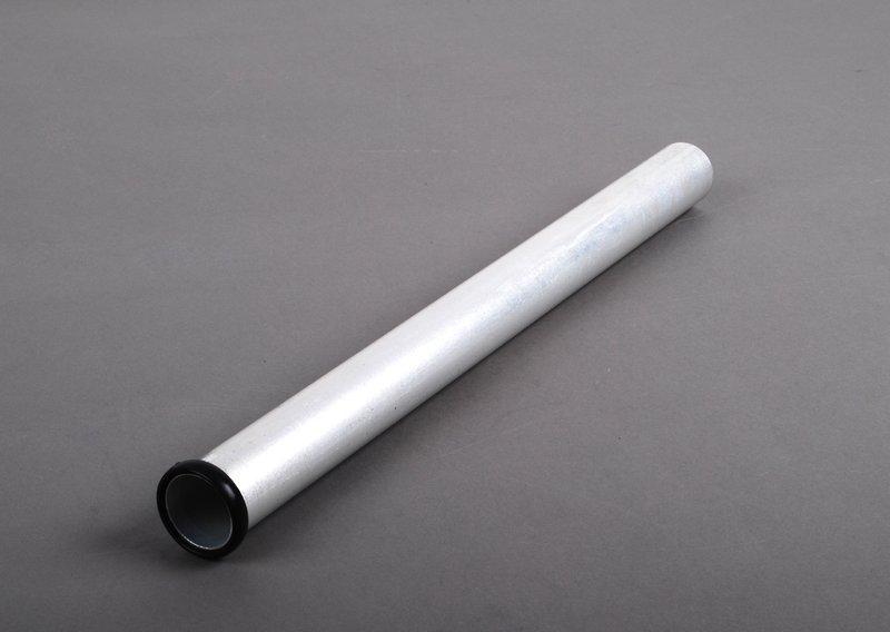 Трубка системы охлаждения подводящая