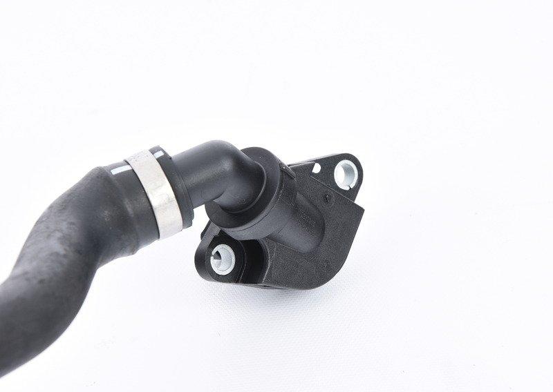 N63N вентиляционный патрубок картера