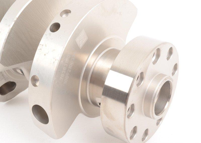 Коленчатый вал без вкладышей подшипников