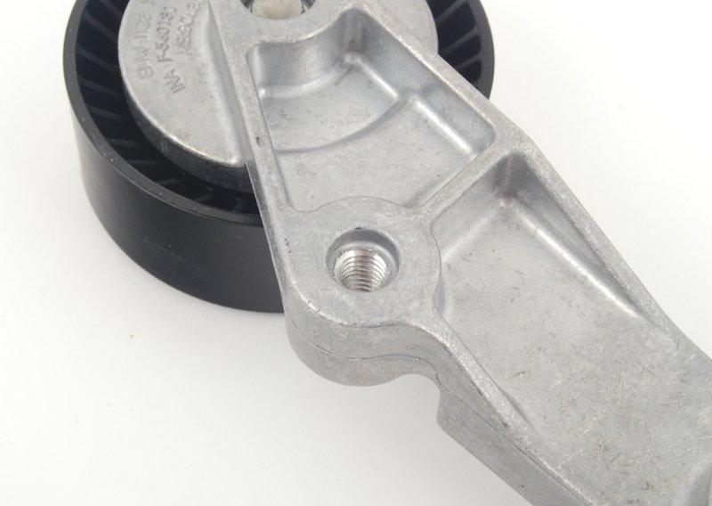 Натяжной ролик с рычагом