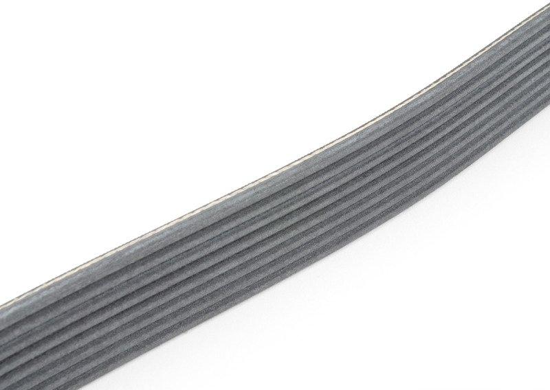 Клиновой рифленый ремень F80 F82-83