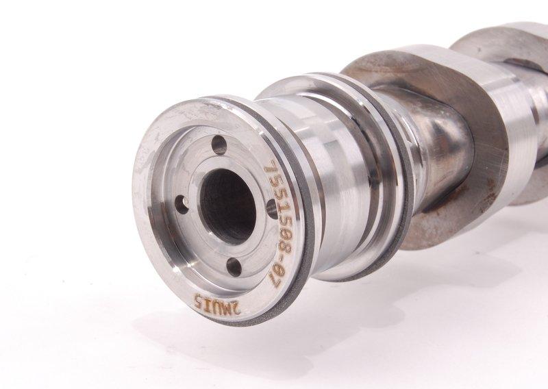 Распредвал впускных клапанов