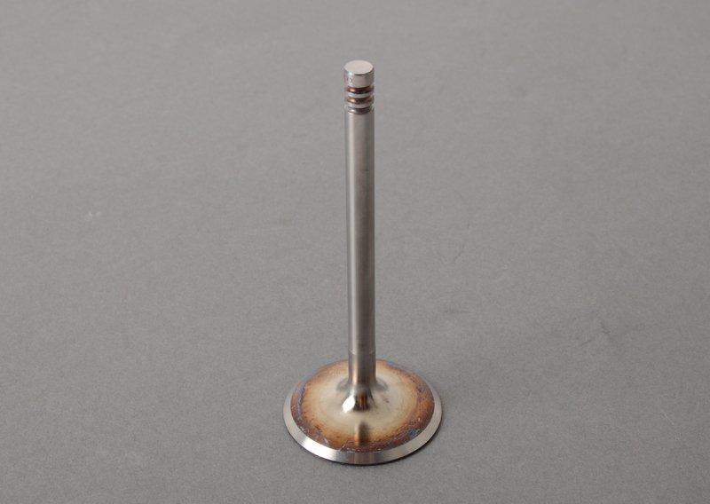 впускной клапан