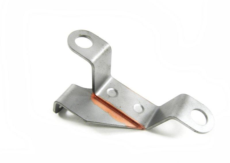 Кронштейн маслопровода