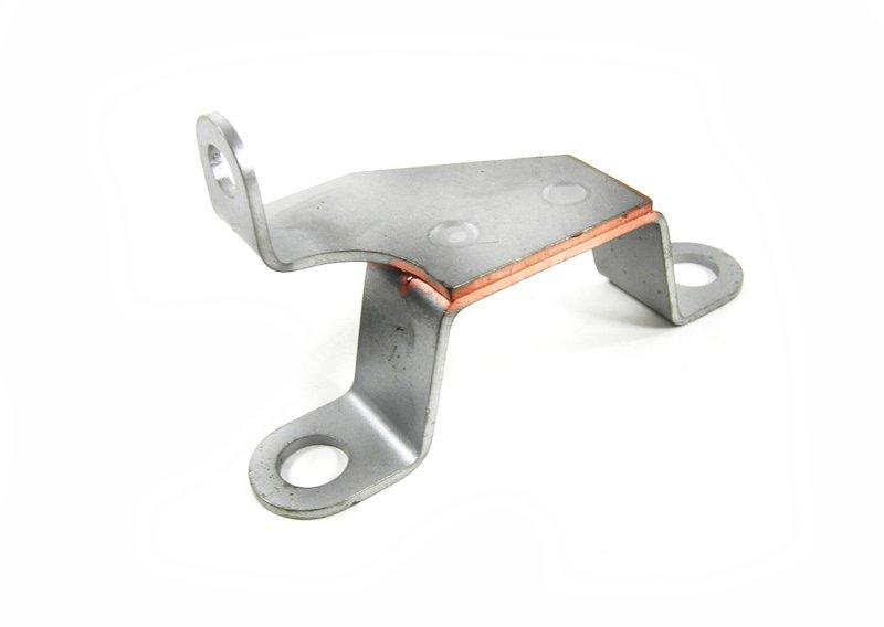 Кронштейн маслопровода