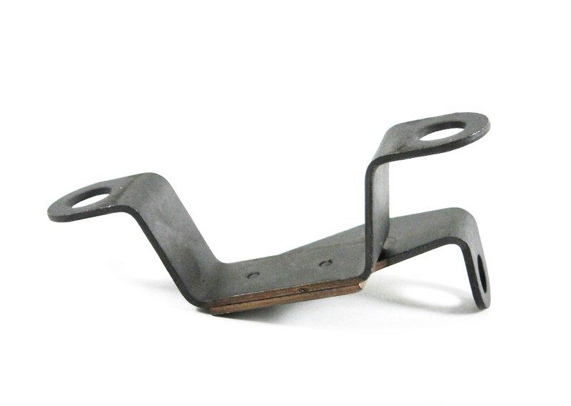 Кронштейн маслопровода