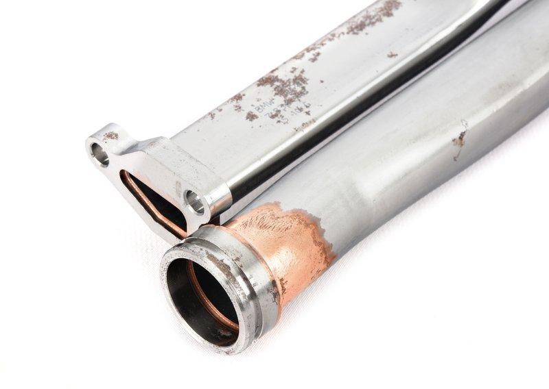 Трубка подачи/возврата системы отопления