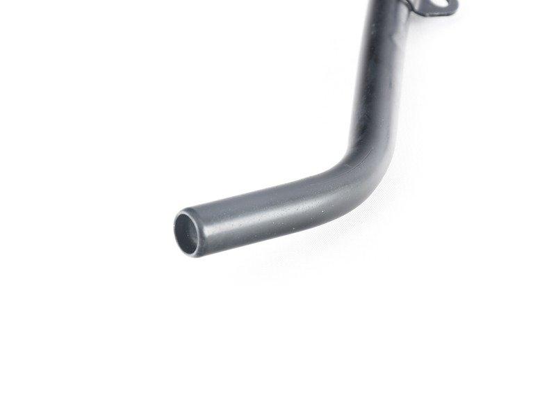 Возвратный патрубок системы охлаждения