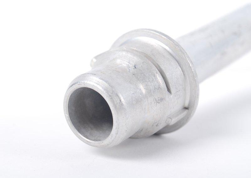 Трубка возврата системы отопления