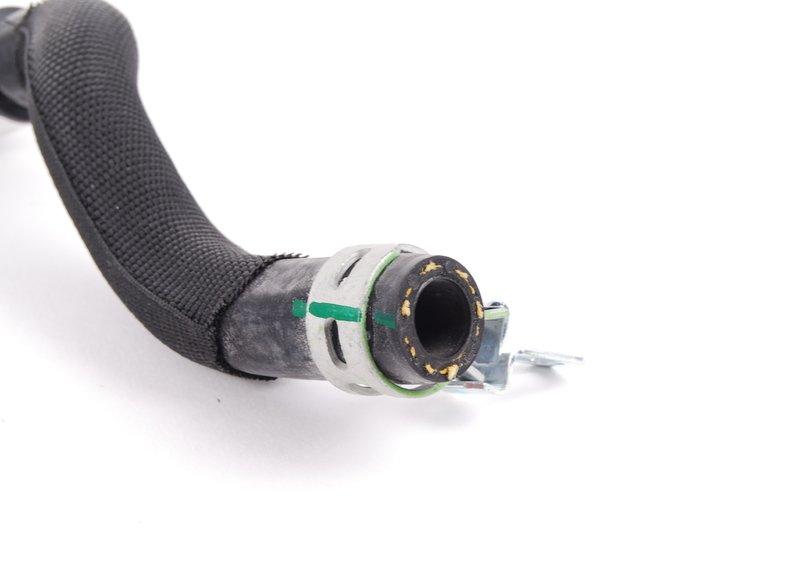 Водяной шланг подводящий