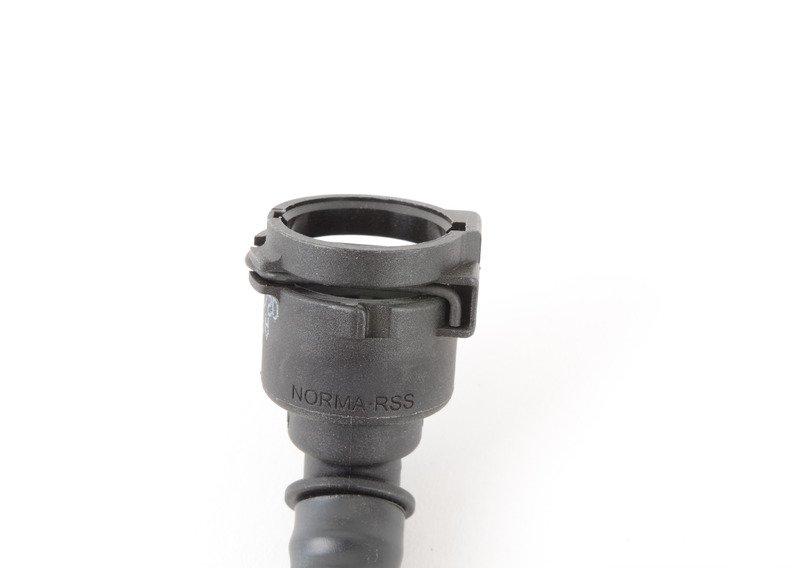 Патрубок системы охлаждения