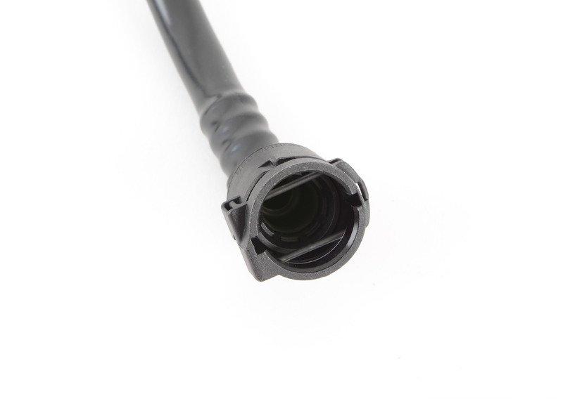 Патрубок системы охлаждения