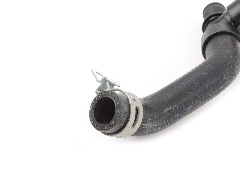 Возвратный патрубок системы охлаждения