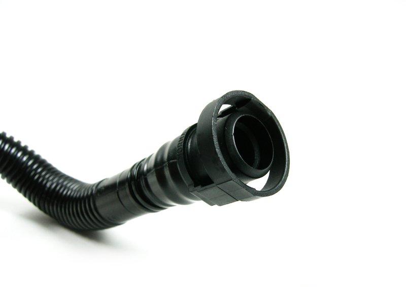 Патрубок вентиляции картерных газов E46/E39/E60/E83