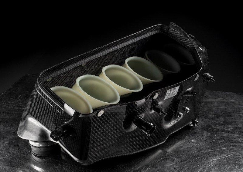 Впускной коллектор