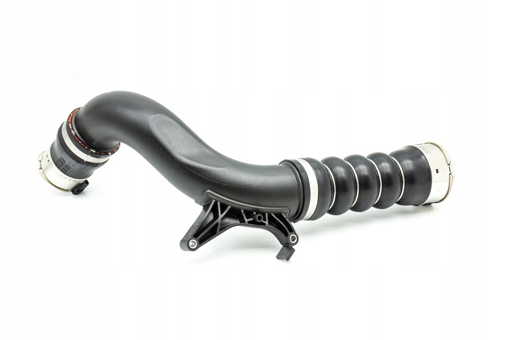 B47 трубопровод наддувочного воздуха