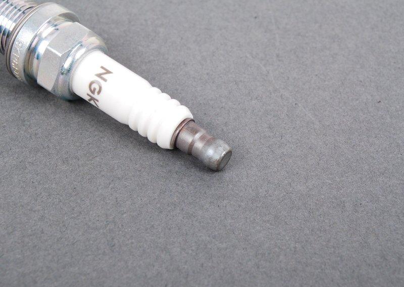 W10 свеча зажигания