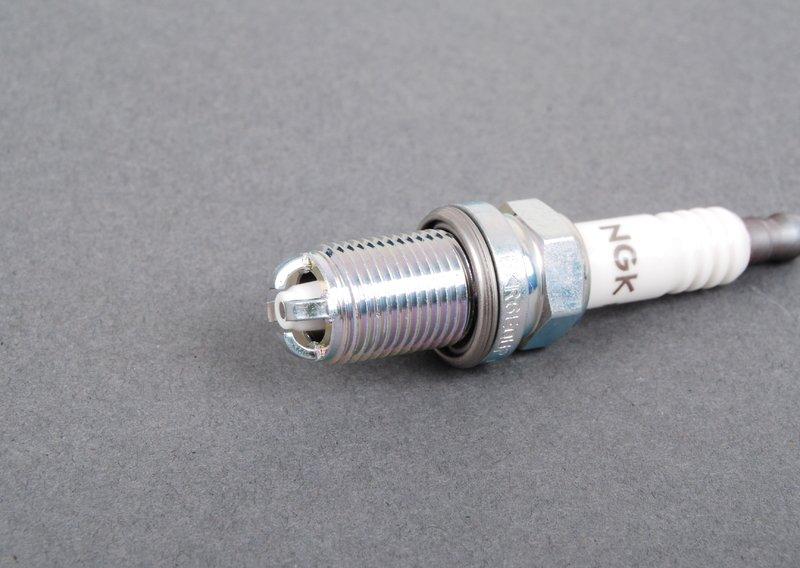 W10 свеча зажигания