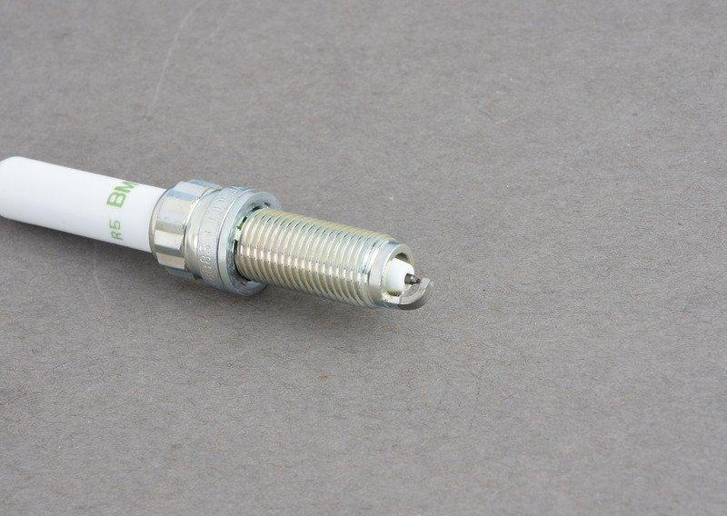 свеча B38 B48 B42