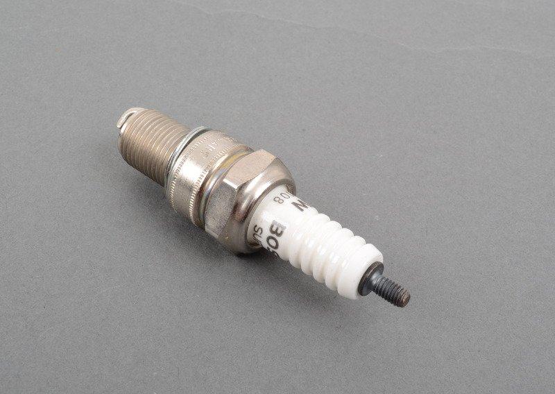 Свеча зажигания