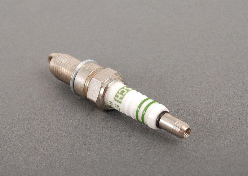 Свеча зажигания