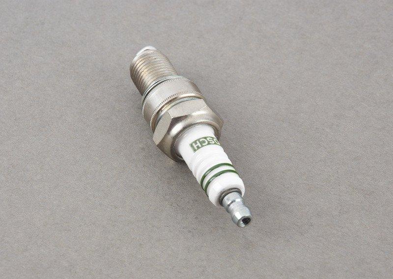 Свеча зажигания