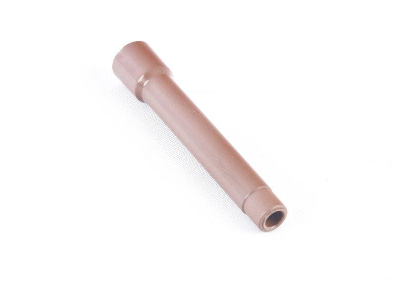 Наконечник провода к свече зажигания