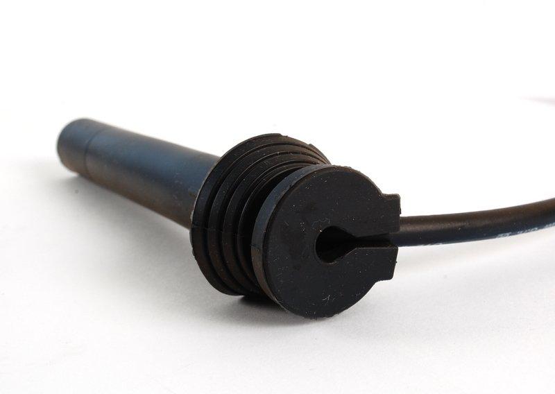 Провод высокого напряжения с разъемом