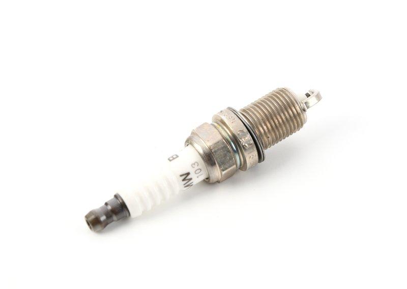 E38/E31 Свеча зажигания M73