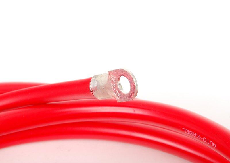 Плюсовой провод аккумуляторной батареи