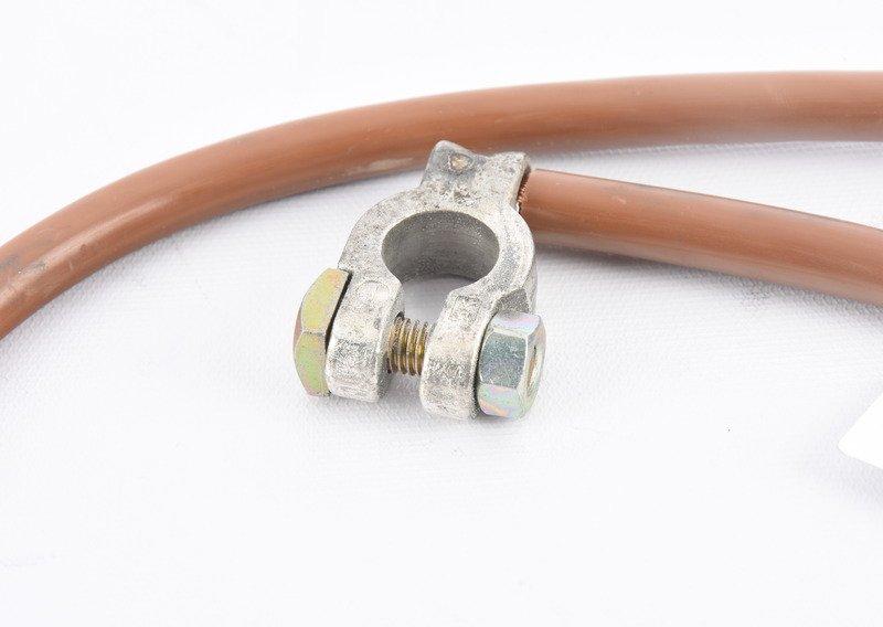 Минусовой провод аккумуляторной батареи