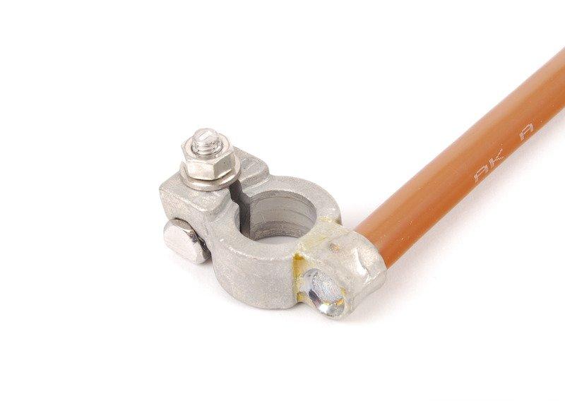 Минусовой провод аккумуляторной батареи