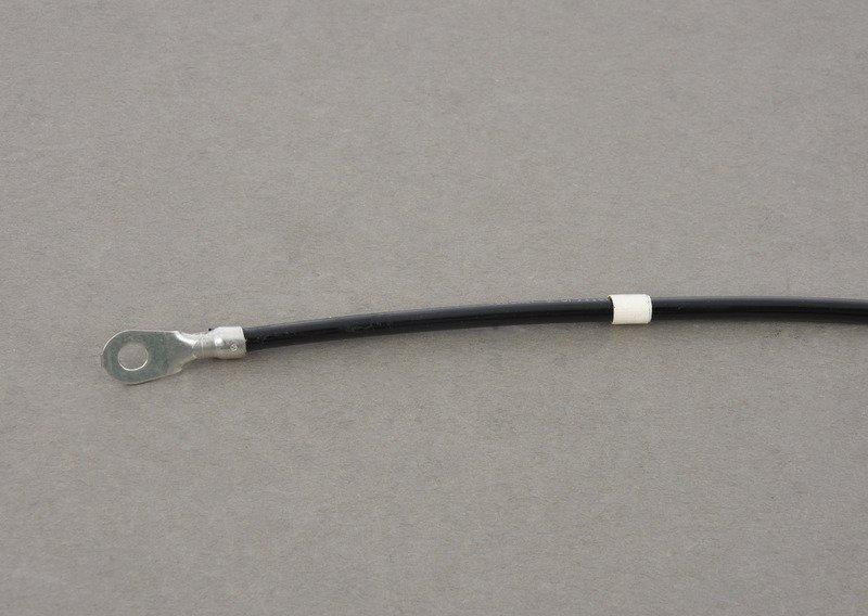 Минусовой провод аккумуляторной батареи