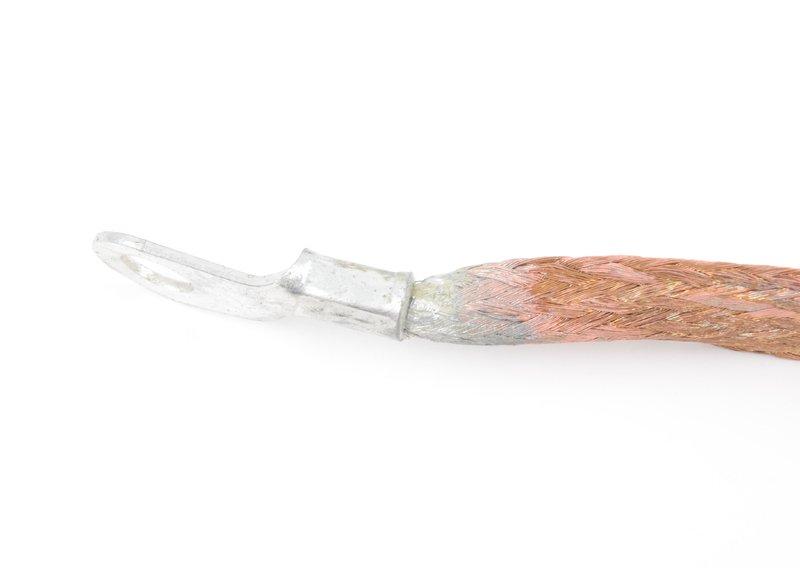 Перемычка соединения с массой