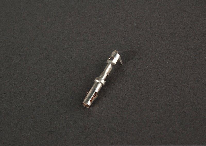 Гнездовой контакт