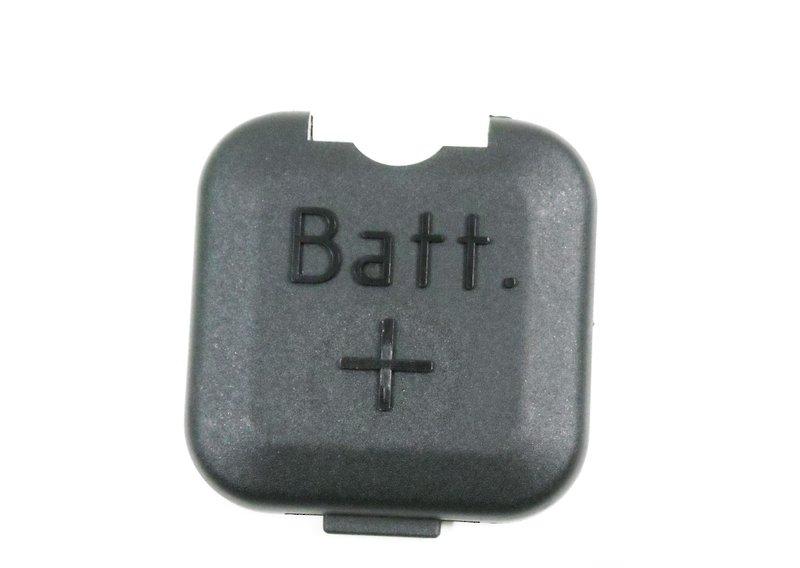 Крышка плюсового вывода аккумулятора