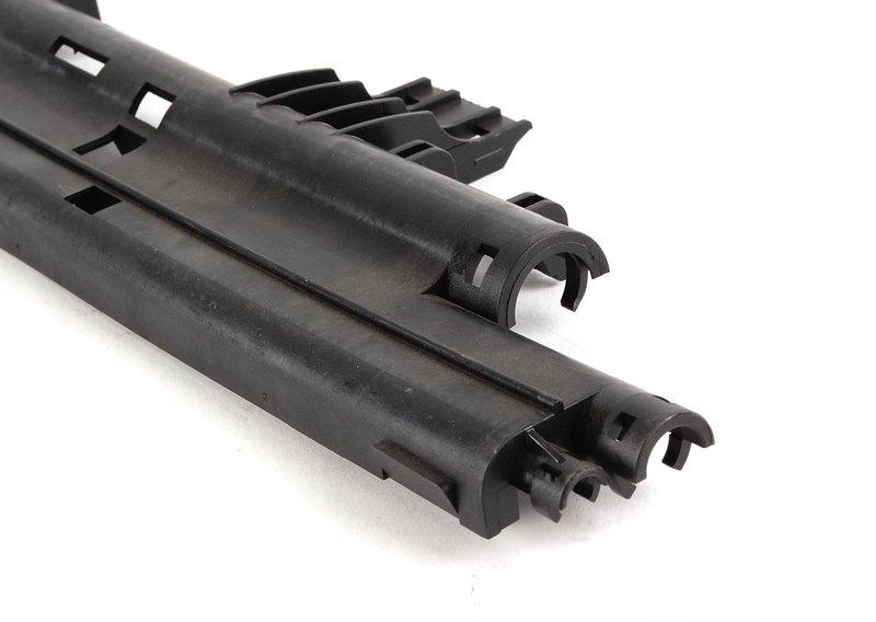 Кабельный канал, нижняя часть