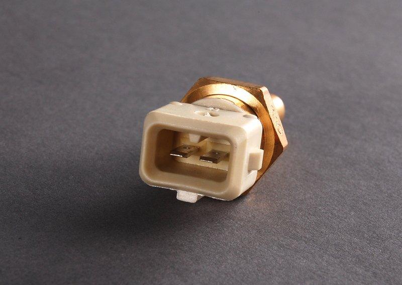 Датчик температуры охлаждающей жидкости