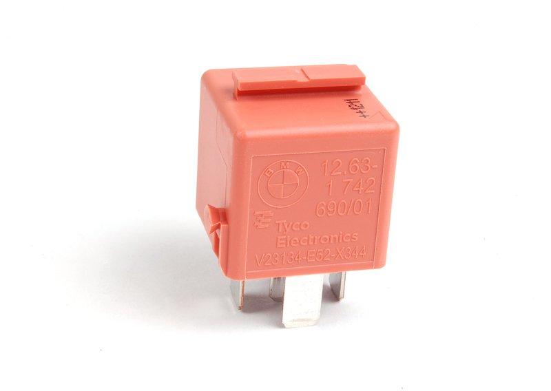 Реле CD-чейнджера Lachsrot